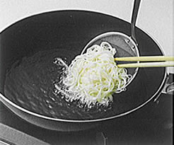 揚げそうめんの作り方1